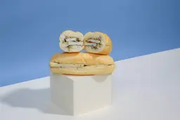 ساندوتش جبنة حلومي