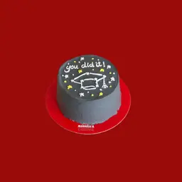 كعكة صغيرة للتخرج ب