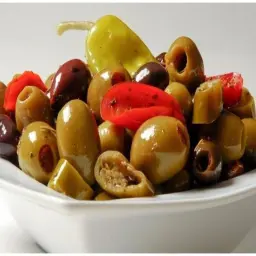 سلطة زيتون