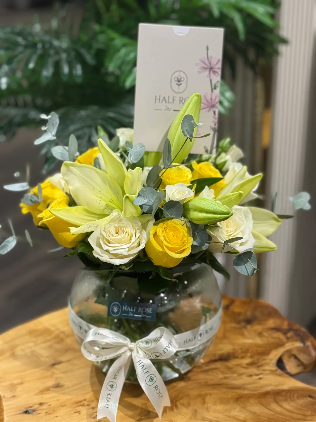 Vaza03 vase of flowers
