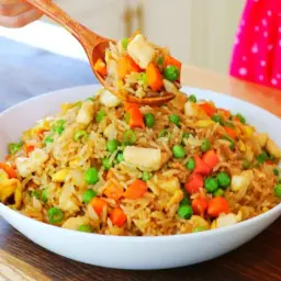 أرز مقلي بالدجاج