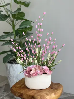 Artificial pink jasmine vase