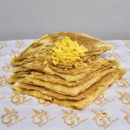 Vegetable Mutabbaq with Cheddar