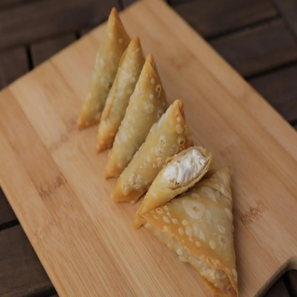 سمبوسة جبنة كيري