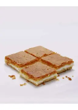 بسبوسة بالقشطة