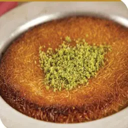 كنافة بالفستق والآيسكريم
