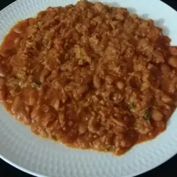 فاصوليا مع تونة