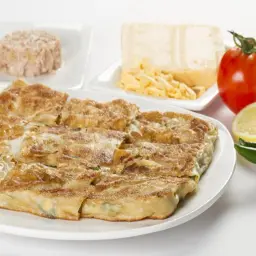 Tuna and Cheddar Cheese Mutabbaq