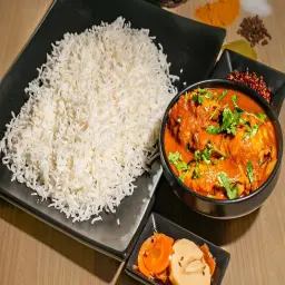 Chicken Stew with Mashkhool Rice