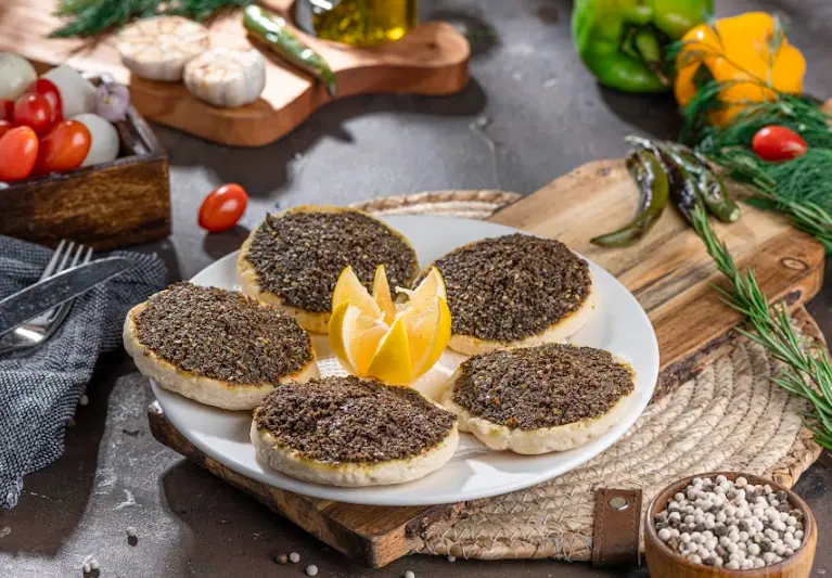مناقيش بالزعتر