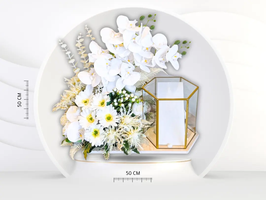 Perfect Gift Rose Stand and Glass Box