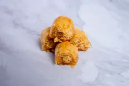 بقلاوة كل واشكر كاجو