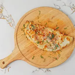 Halloumi Pesto Calzone