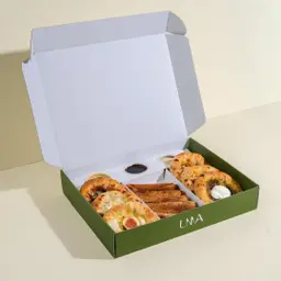 Pies and Musakhan Rolls Box