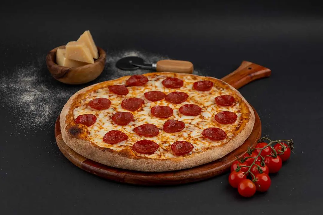 Pepperoni Pizza - Large
