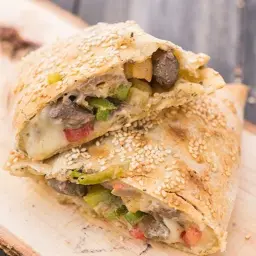 فطيرة كبدة سبيشال مع الأجبان