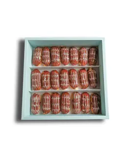 Eclair box, sweet and creamy