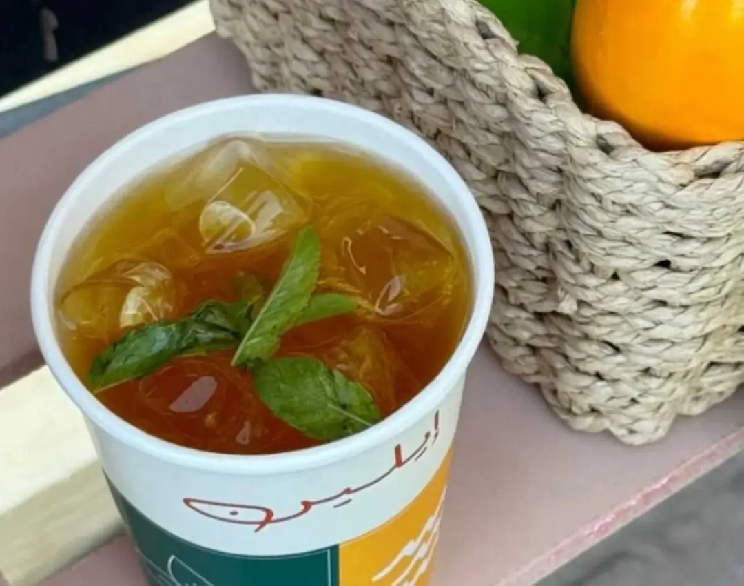 شاي مثلج بالخوخ