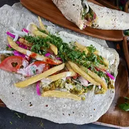 شامية دبل فلافل مع بطاطس