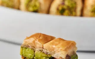 اسية فستق