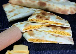 فطيرة جبن شيدر