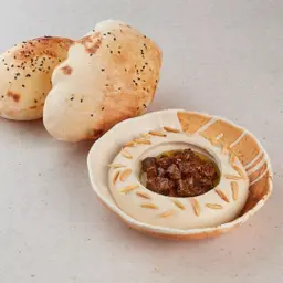 Hummus with Meat