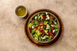سلطة يونانية