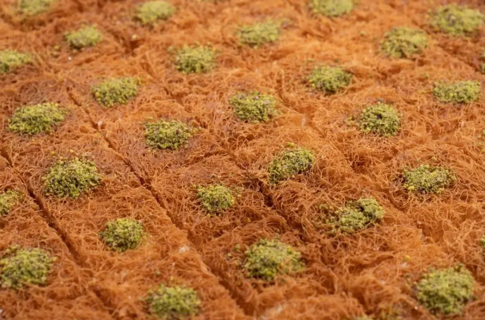 Usmalliah With Cream