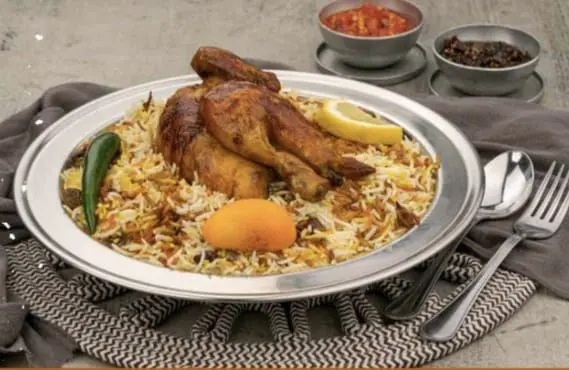 مثلوثة دجاج (نصف حبة)