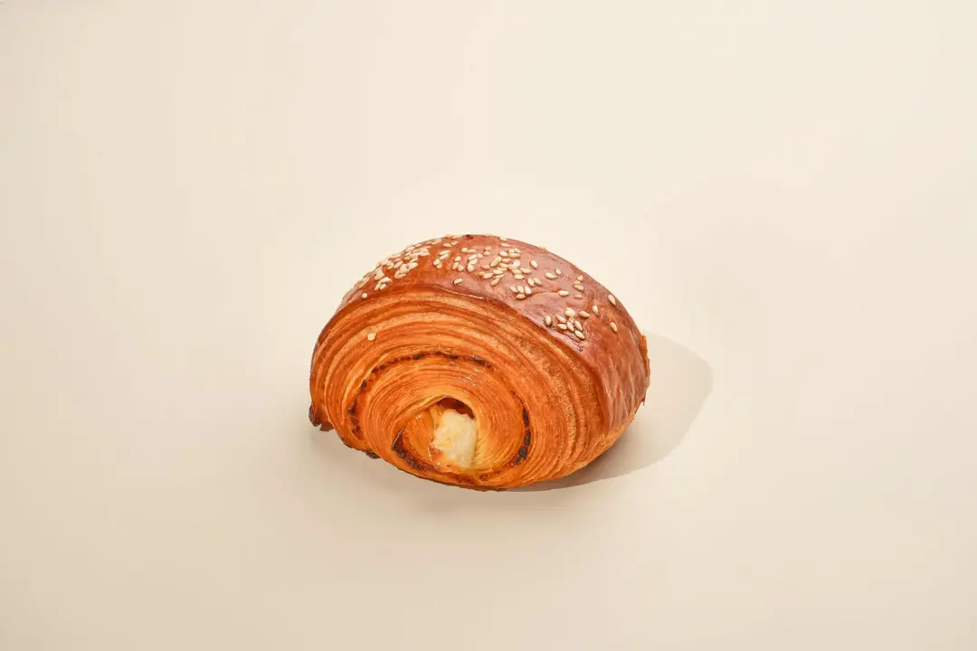 Akawi Croissant