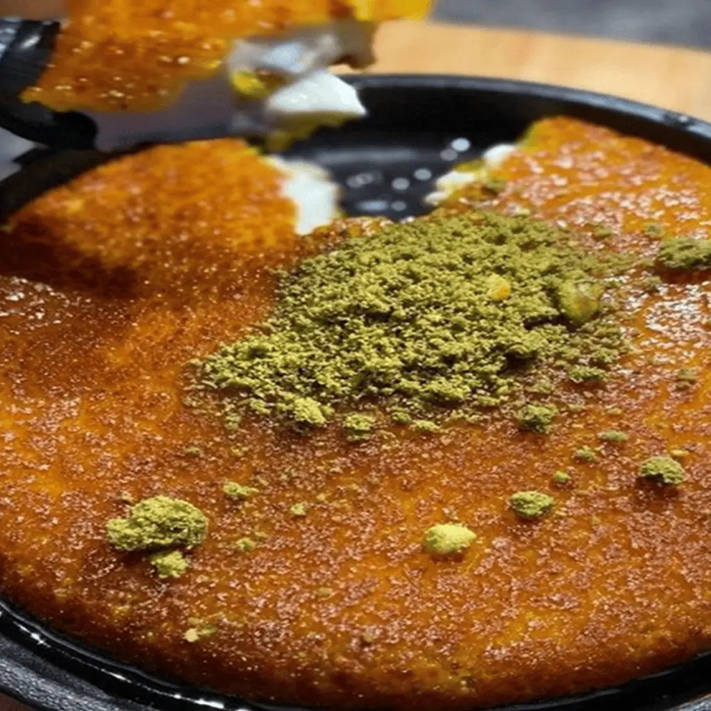 ناعمة قشطة العيلة