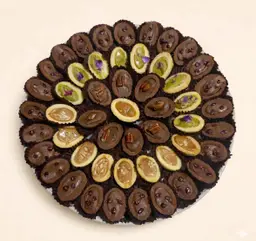 Walnut Tart Tray for Special Occasions