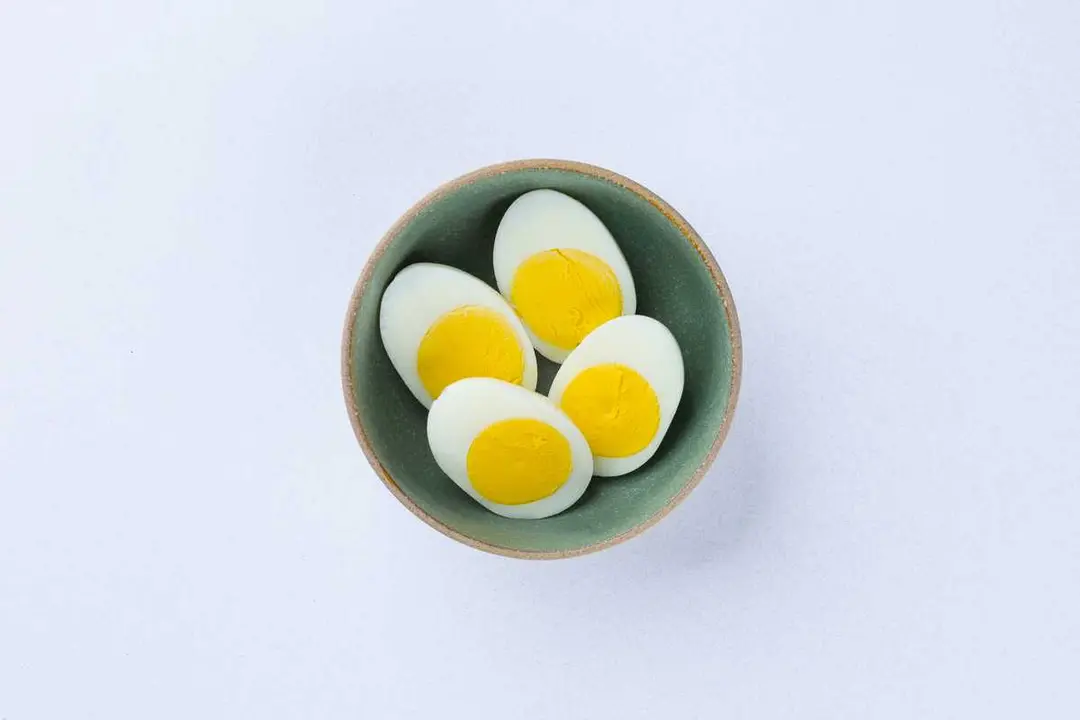 2 Boiled Eggs
