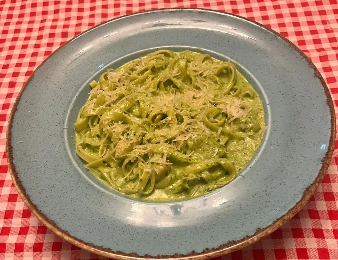 Futtuccine Pesto
