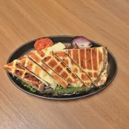 فطيرة عرايس لحم بالجبن