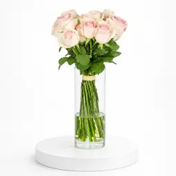 Vase with pink roses