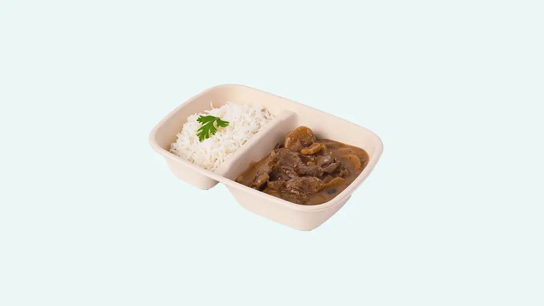 ستروجانوف اللحم بكريمة الفطرمع الأرز