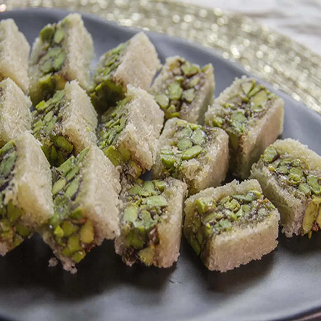 White Ballouria with Pistachio