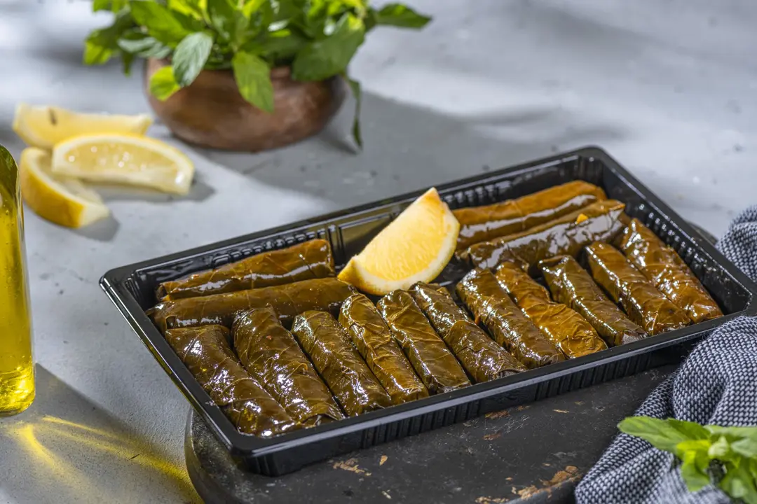 ورق عنب وسط