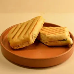 حلومي نعناع بالبانيني الأبيض