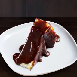 SAN SEBASTIAN CHOCOLATE CHEESE CAKE