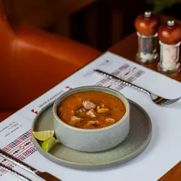 شوربة لسان عصفور لحم