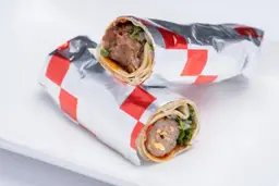 ساندوتش مبشور لحم بالجبنة