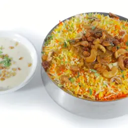 Lamb biryani with bone