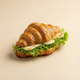 Chell Croissant (Halloumi)