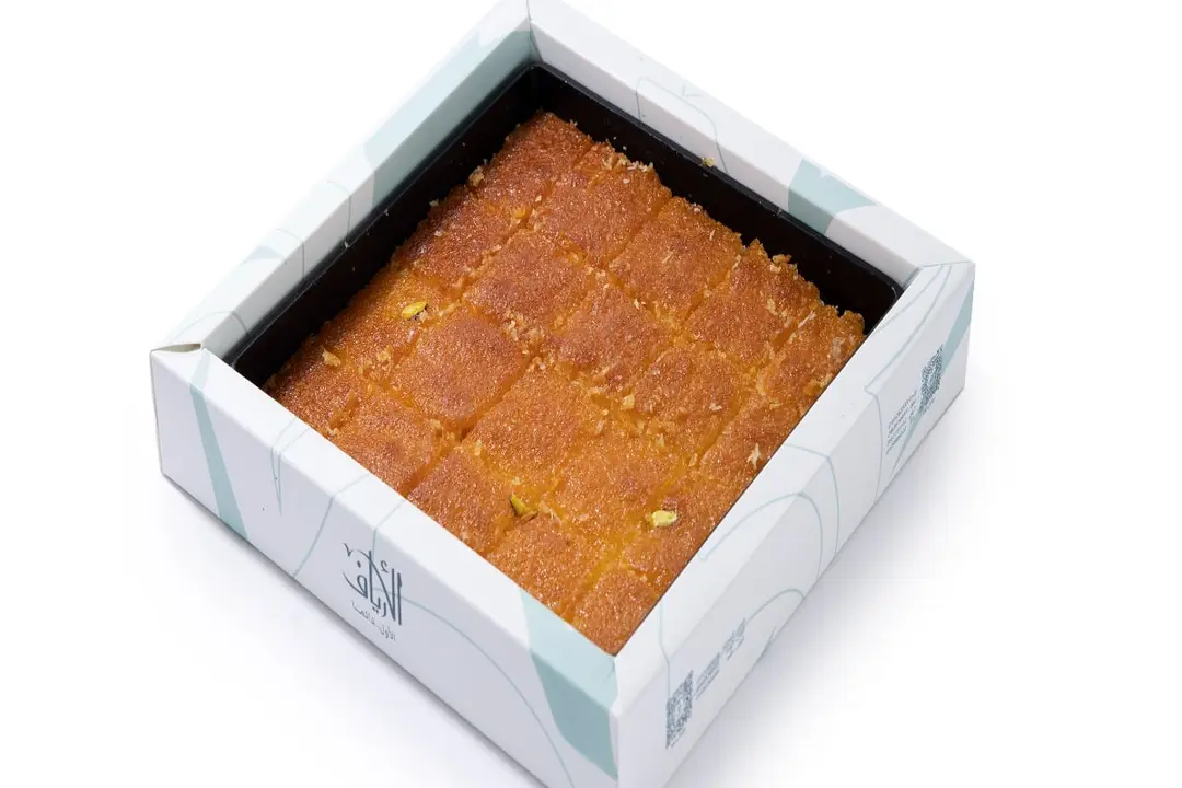 Half a kilo of cream basbousa