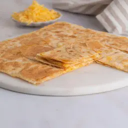 مطبق جبن شيدر سادة