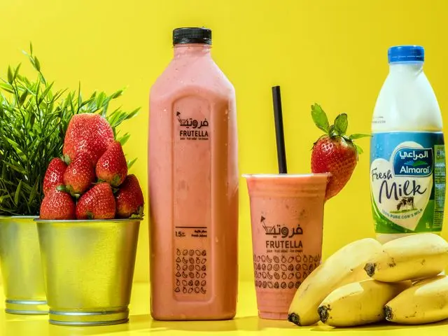 Milk, Banana And Strawberry 220 ml