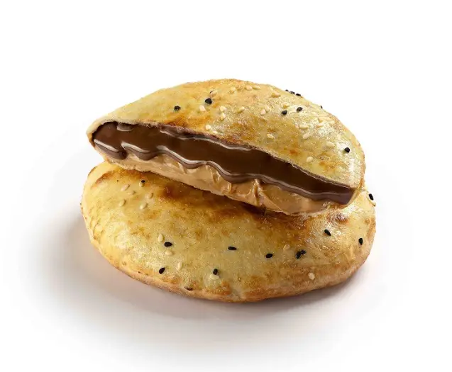 Nutella With Peanuts Pie