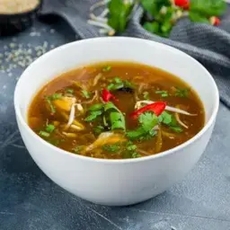 شوربة دجاج حامض حار